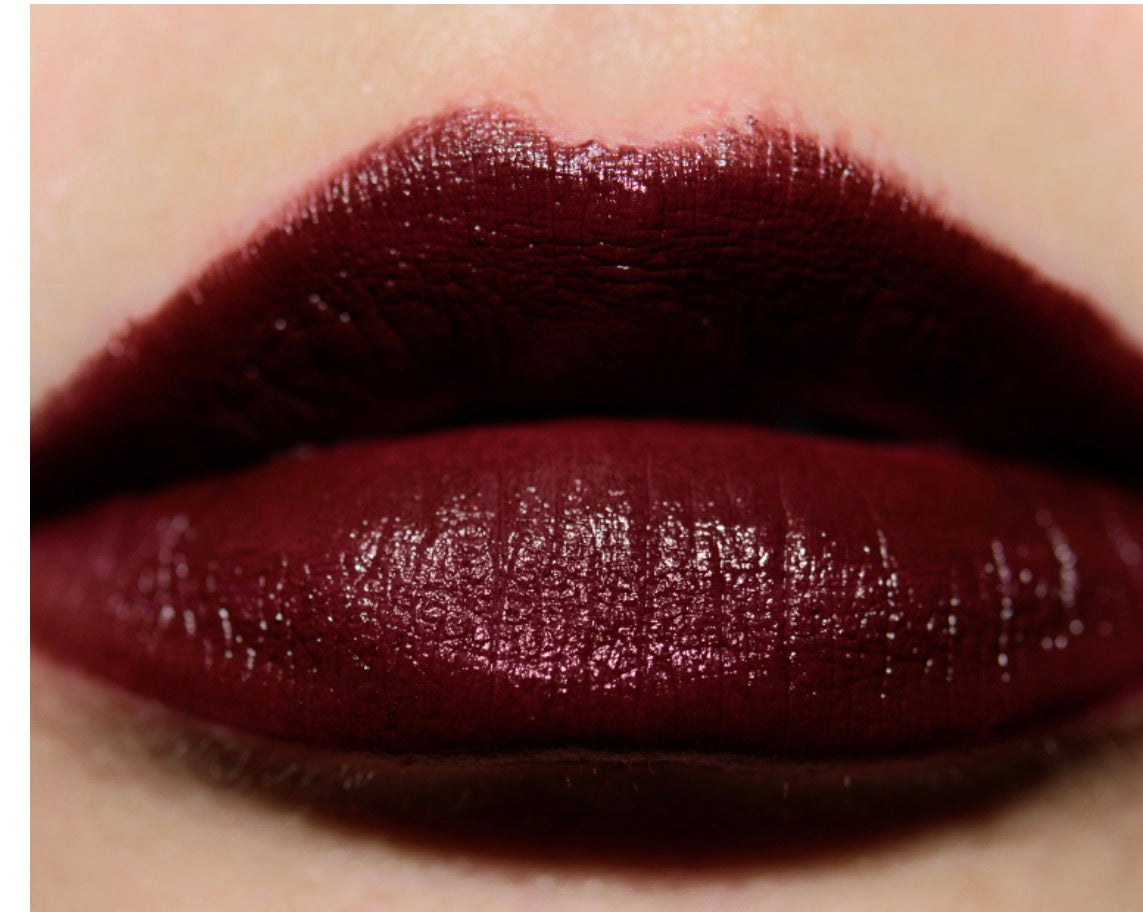 Fenty Beauty Icon Semi Matte Lipstick-13 Rowdy Roadie w/Metallic Nude Shell